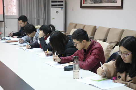 【两学一做】学院党委书记侯志军带领世界杯官网学生干部学习习近平在高校思想政治工作会议上的讲话精神 【两学一做】学院党委书记侯志军带领世界杯官网学生干部学习习近平在高校思想政治工作会议上的讲话精神